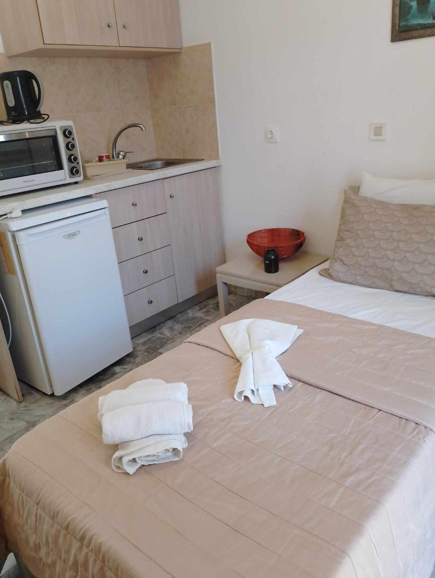 Cleios Rooms And Studios, Kalymnos 85200 Panormos  Екстериор снимка